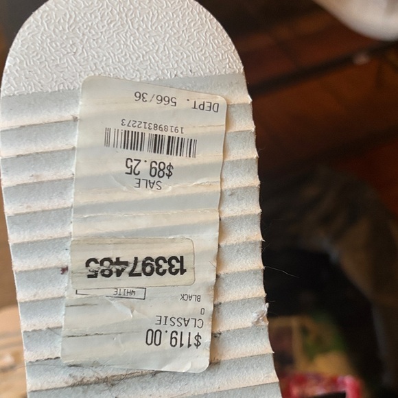 Karl Lagerfeld Cream Loafers with Black Bow - Picture 4 of 4